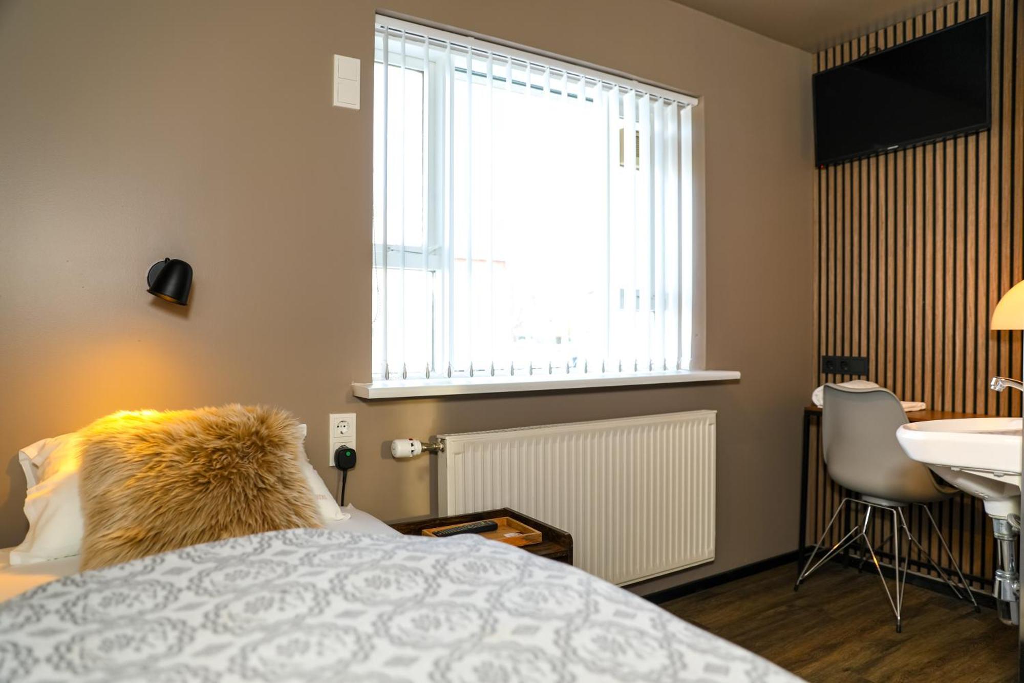 Akureyri Hostel Экстерьер фото