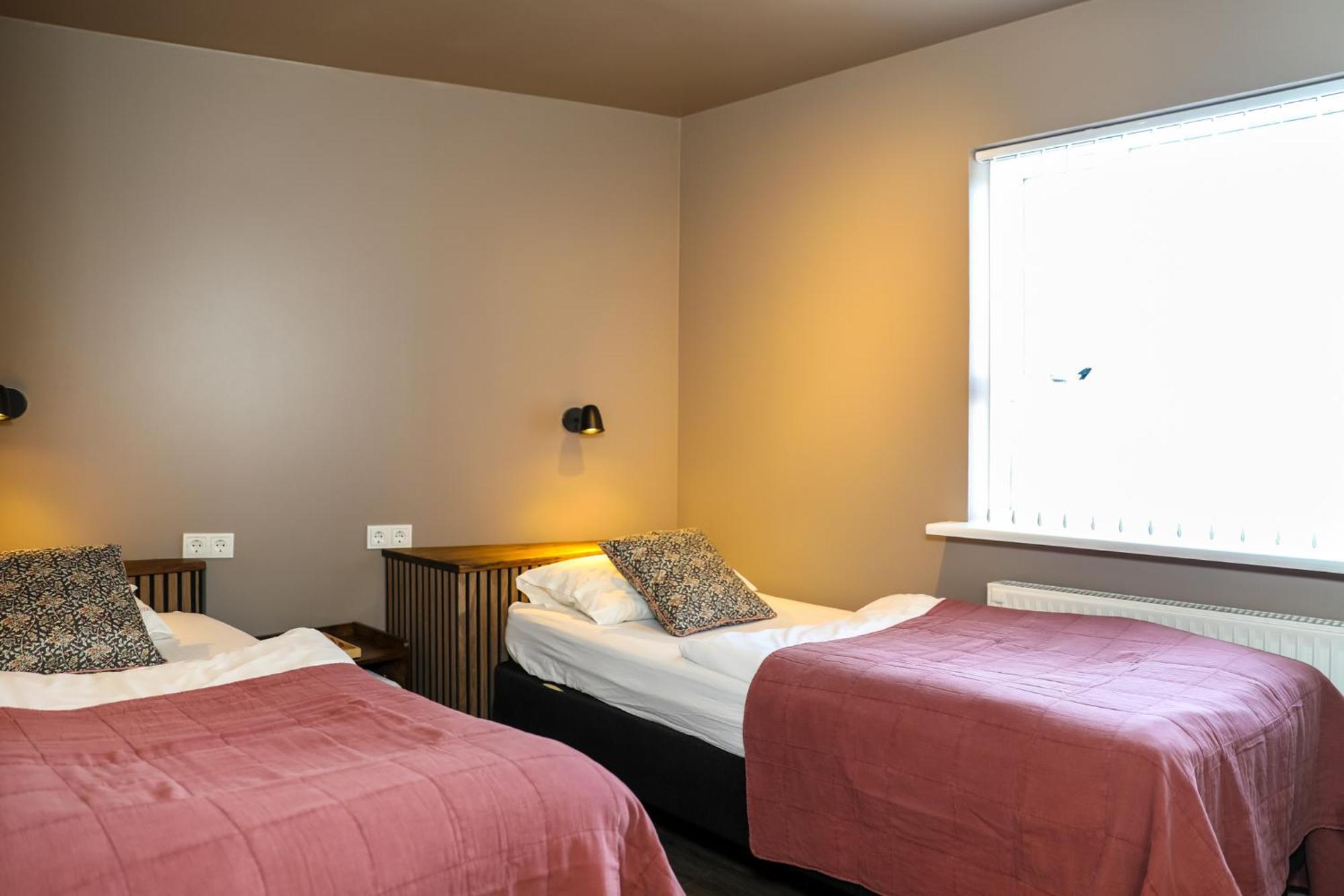 Akureyri Hostel Экстерьер фото