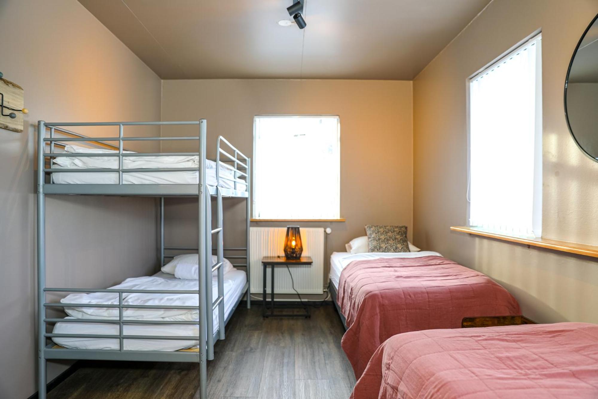 Akureyri Hostel Экстерьер фото