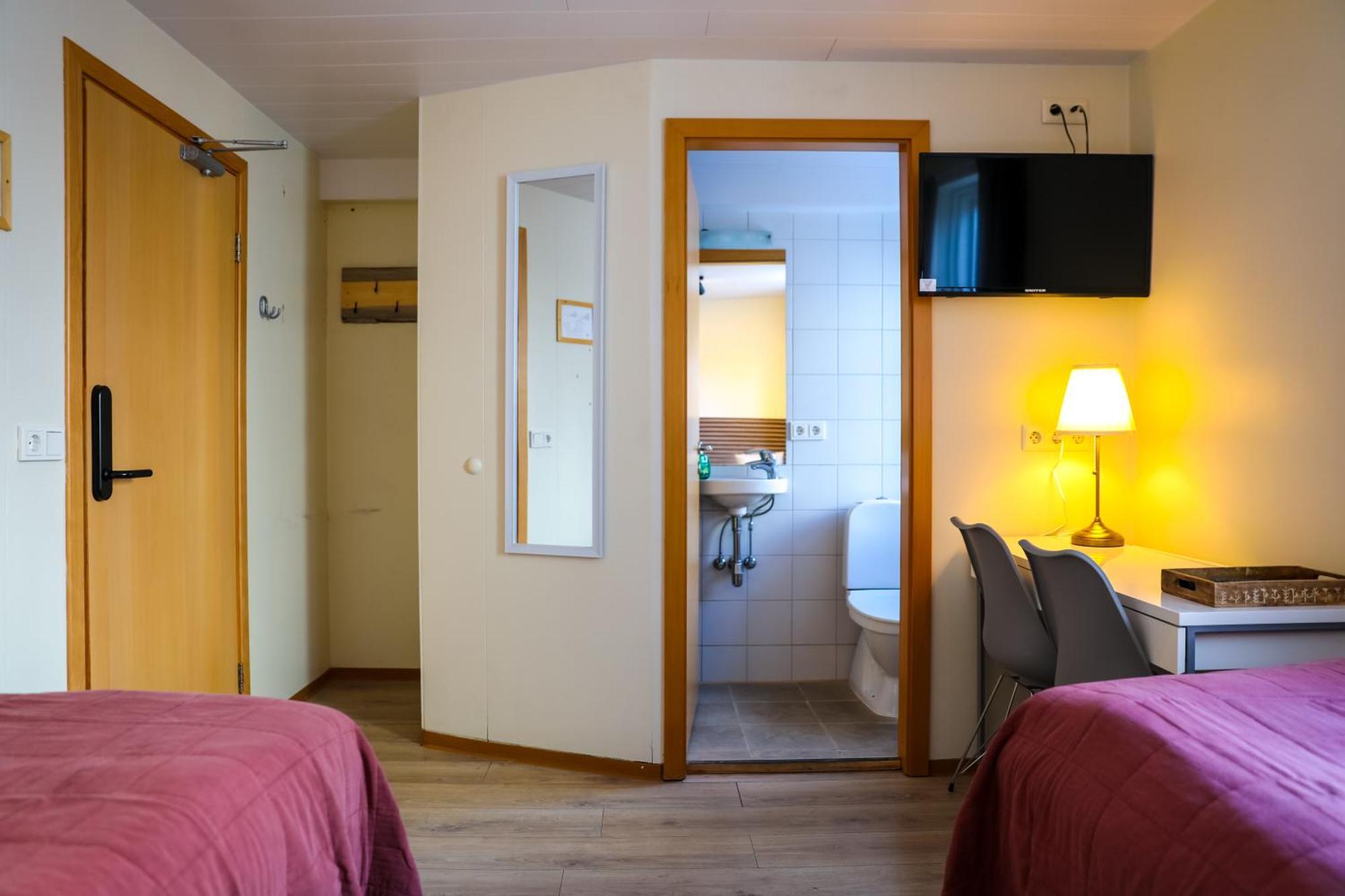 Akureyri Hostel Экстерьер фото