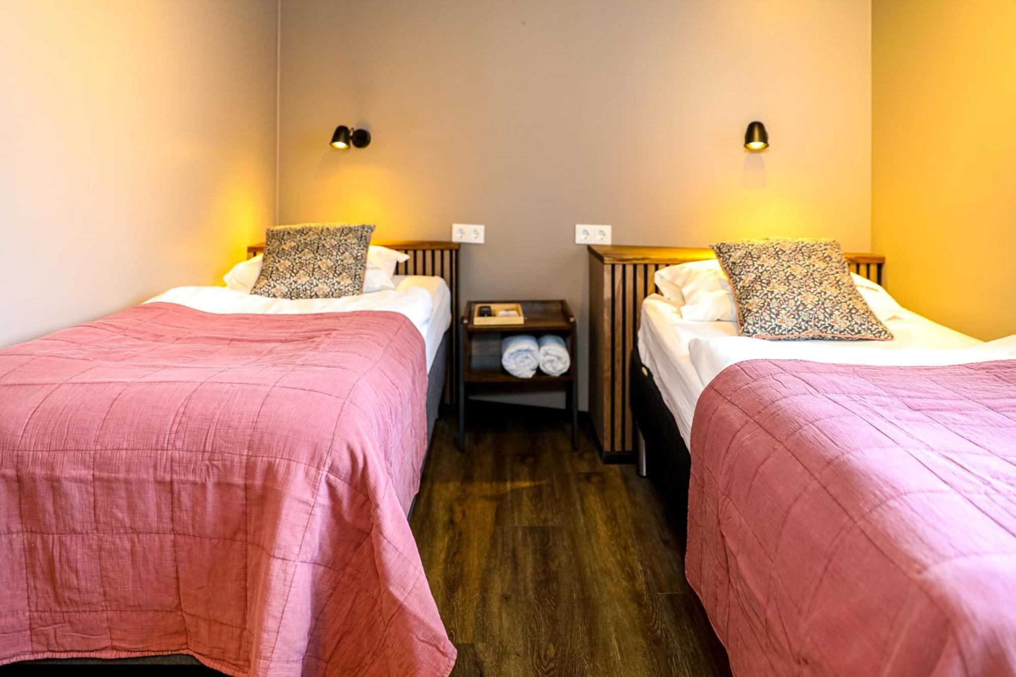 Akureyri Hostel Экстерьер фото