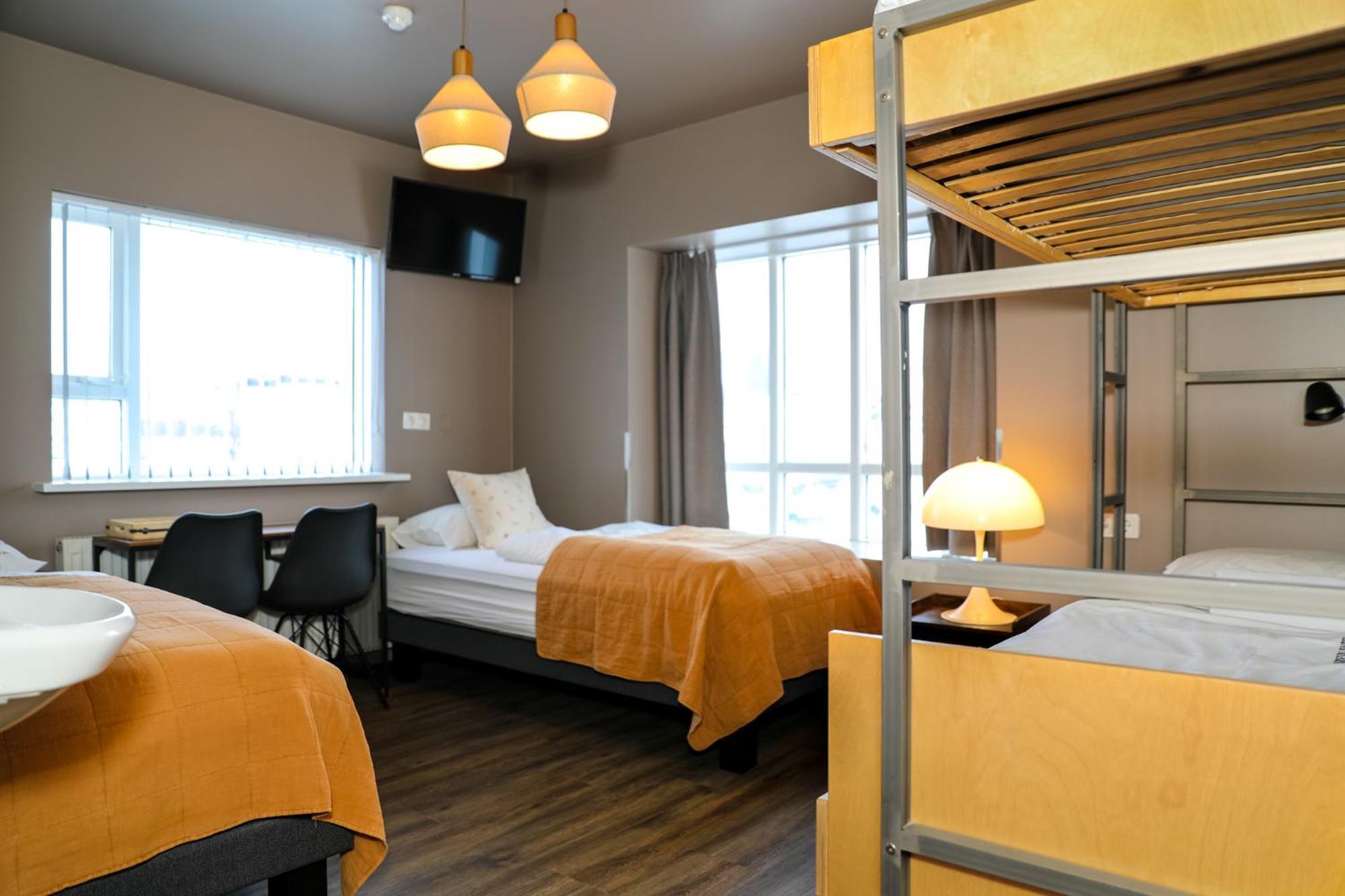 Akureyri Hostel Экстерьер фото