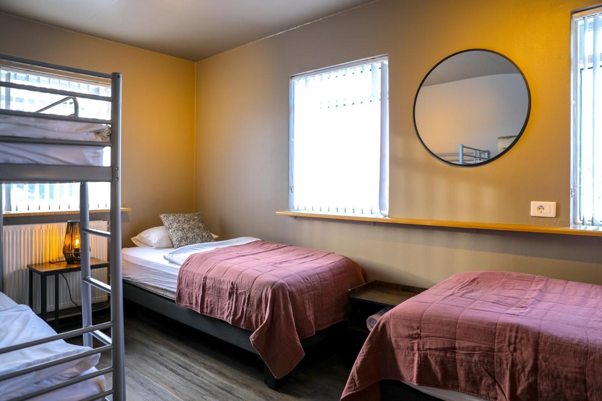 Akureyri Hostel Экстерьер фото